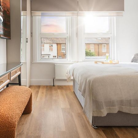 Newly Designed, 2Br Apt, 5Min From Northwood London Tube Station, Nato Hq, Ideal For Wembley, Warner Studio, Contractors Esterno foto