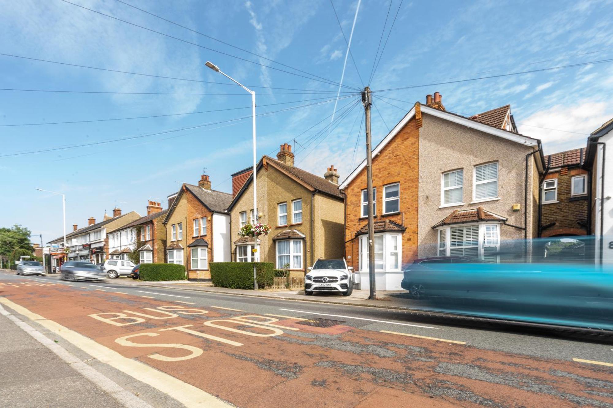 Newly Designed, 2Br Apt, 5Min From Northwood London Tube Station, Nato Hq, Ideal For Wembley, Warner Studio, Contractors Esterno foto