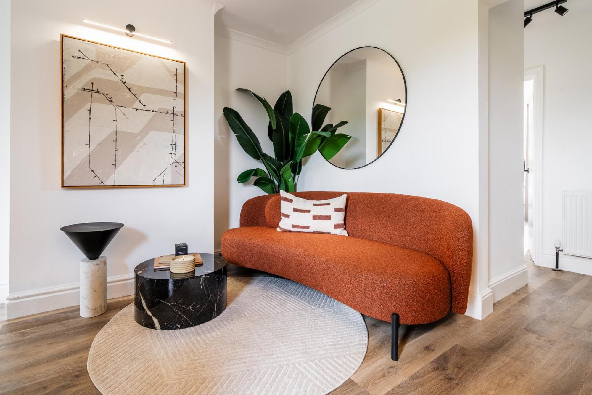 Newly Designed, 2Br Apt, 5Min From Northwood London Tube Station, Nato Hq, Ideal For Wembley, Warner Studio, Contractors Esterno foto
