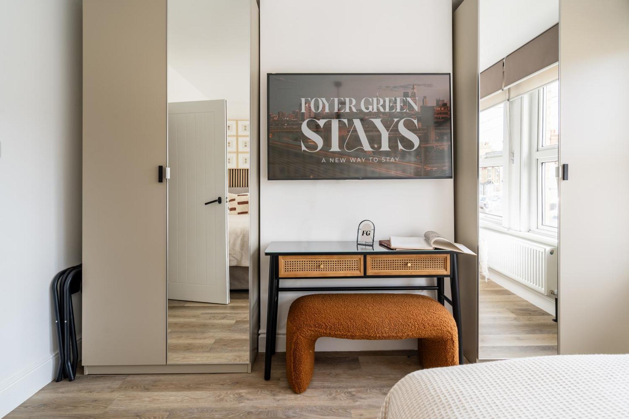 Newly Designed, 2Br Apt, 5Min From Northwood London Tube Station, Nato Hq, Ideal For Wembley, Warner Studio, Contractors Esterno foto